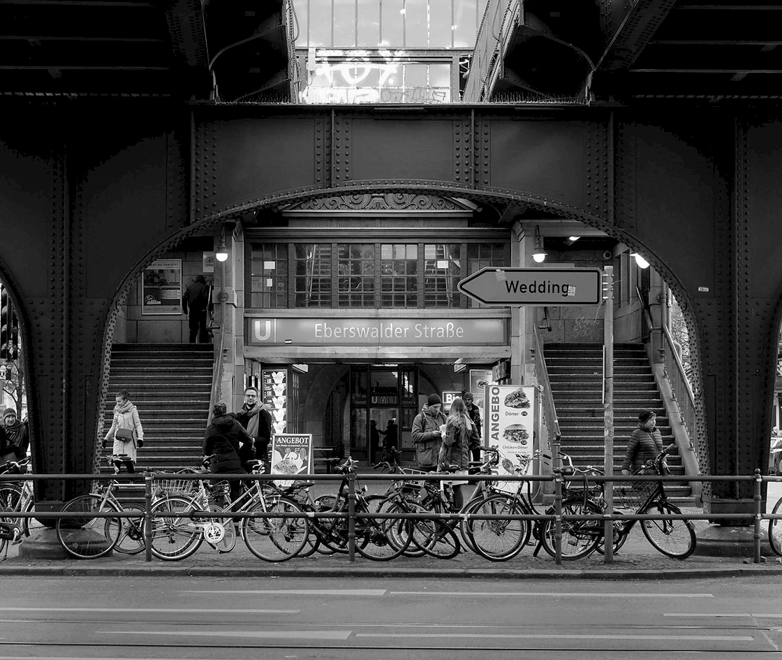 Ein Blick auf den U-Bahnhof Eberswalder Straße.