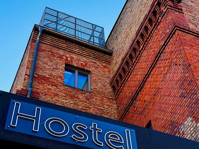 Ein Teil der Hostel-Außenfassade.
