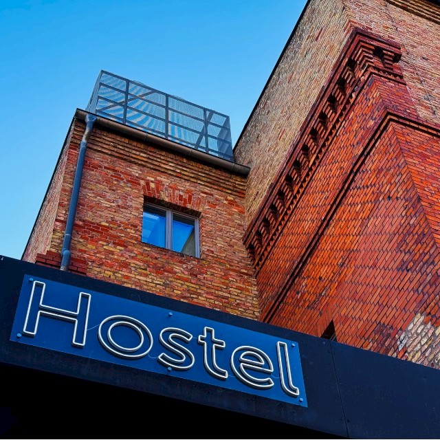 Ein Teil der Hostel-Außenfassade.